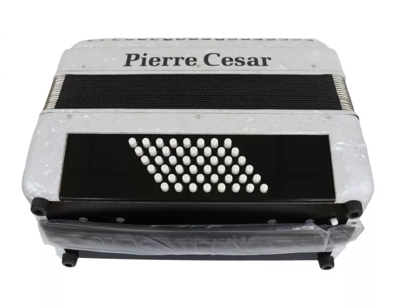 Pierre Cesar PCA3048B WHP аккордеон 48/30, 3 регистра, цвет белый